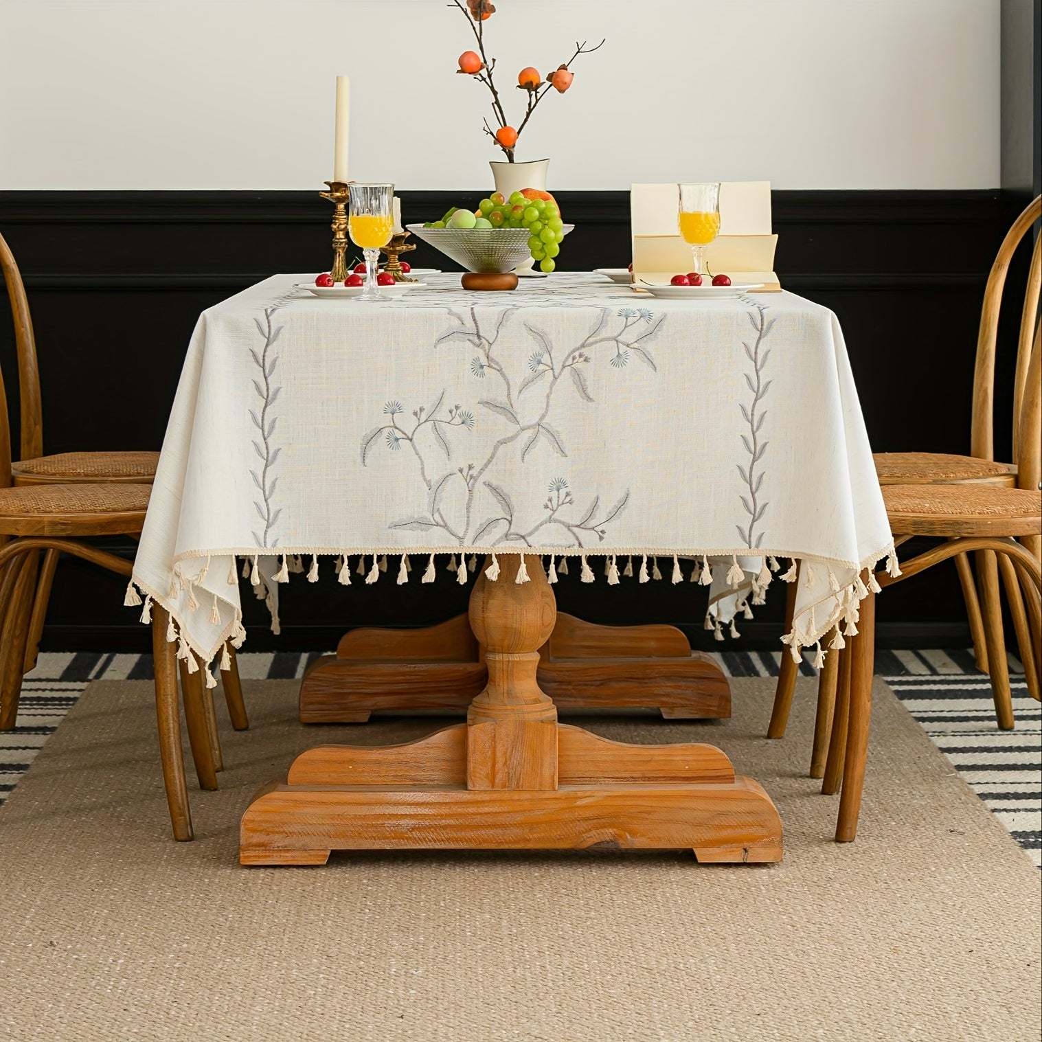1pc French-Style Light Luxury Elegant Tablecloth, Blue-Gray with Branches, Leaves, and Flowers. Suitable for Dining Room, Living Room, and Dining Table Decoration; Picnics, Camping, Weddings, Holiday Parties, Restaurants, and Buffets