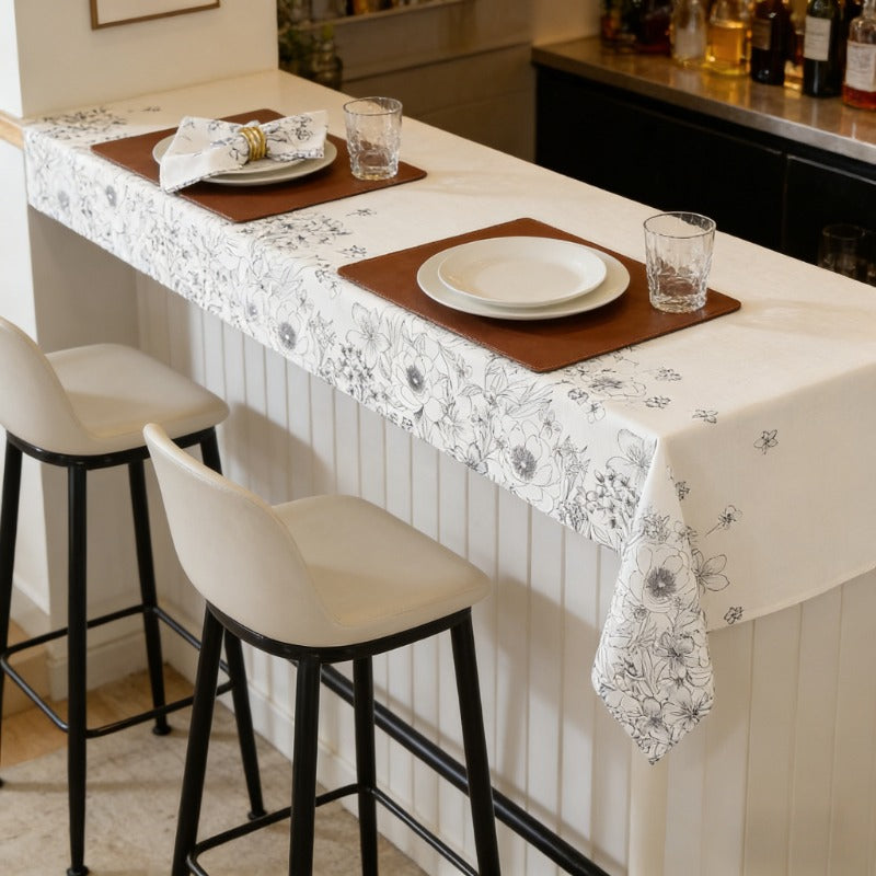 SASTYBALE Floral Tablecloth, 60 X 102 Inches, Spring\u002FSummer Wildflower Plain-Line Print, Washable, Wrinkle-Free, Elegant Texture, Rich Colors, Suitable for Decoration at Parties, Picnics, And Dinners
