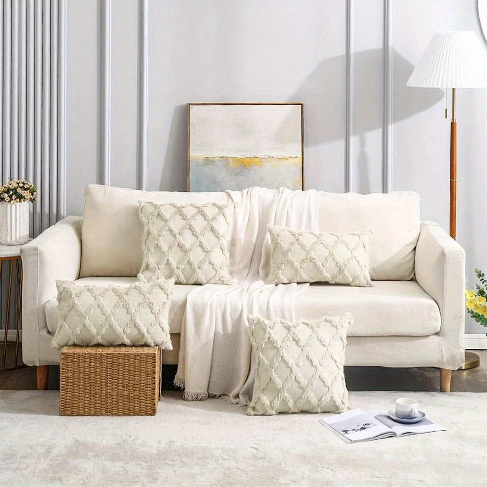2pcs Throw Pillow Covers 18x18 Boho Decorative Pillow Covers Soft Plush Short Faux Wool Couch Pillow Covers Luxury Cushion Covers for Sofa Bedroom Living Room
